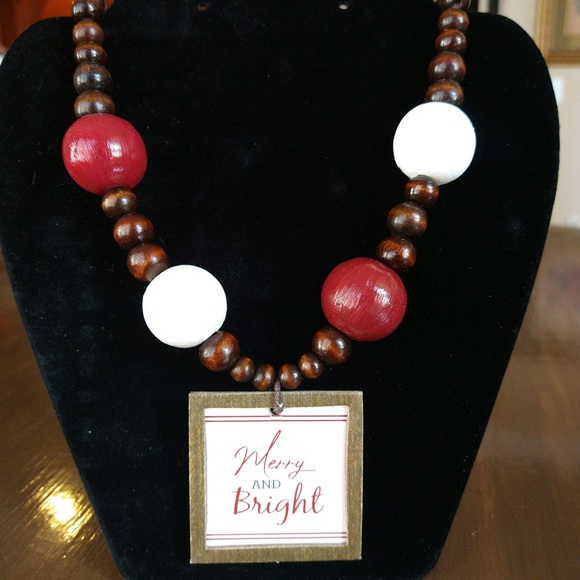 Handmade ‘Merry And Bright’ Necklace - Picture 1 of 4